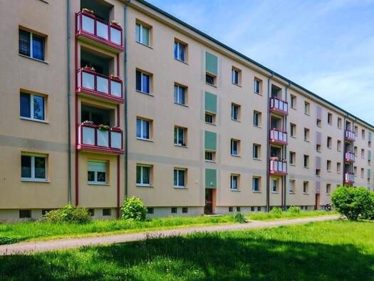 Wohnung zur Miete 421 € 3 Zimmer 72,5 m² 1. Geschoss frei ab sofort Bautzener Allee 1 Hoyerswerda Hoyerswerda 02977