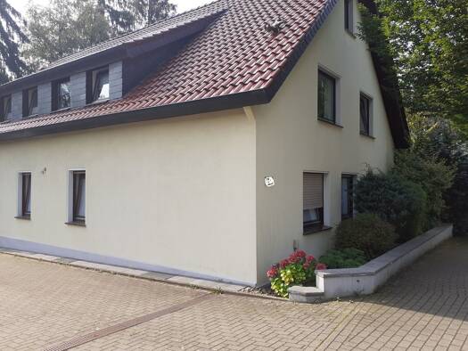 Einfamilienhaus zum Kauf 403.000 € 9 Zimmer 200 m² 2.195 m² Grundstück frei ab 01.01.2027 Zur Langen Grund Brüntorf Lemgo 32657