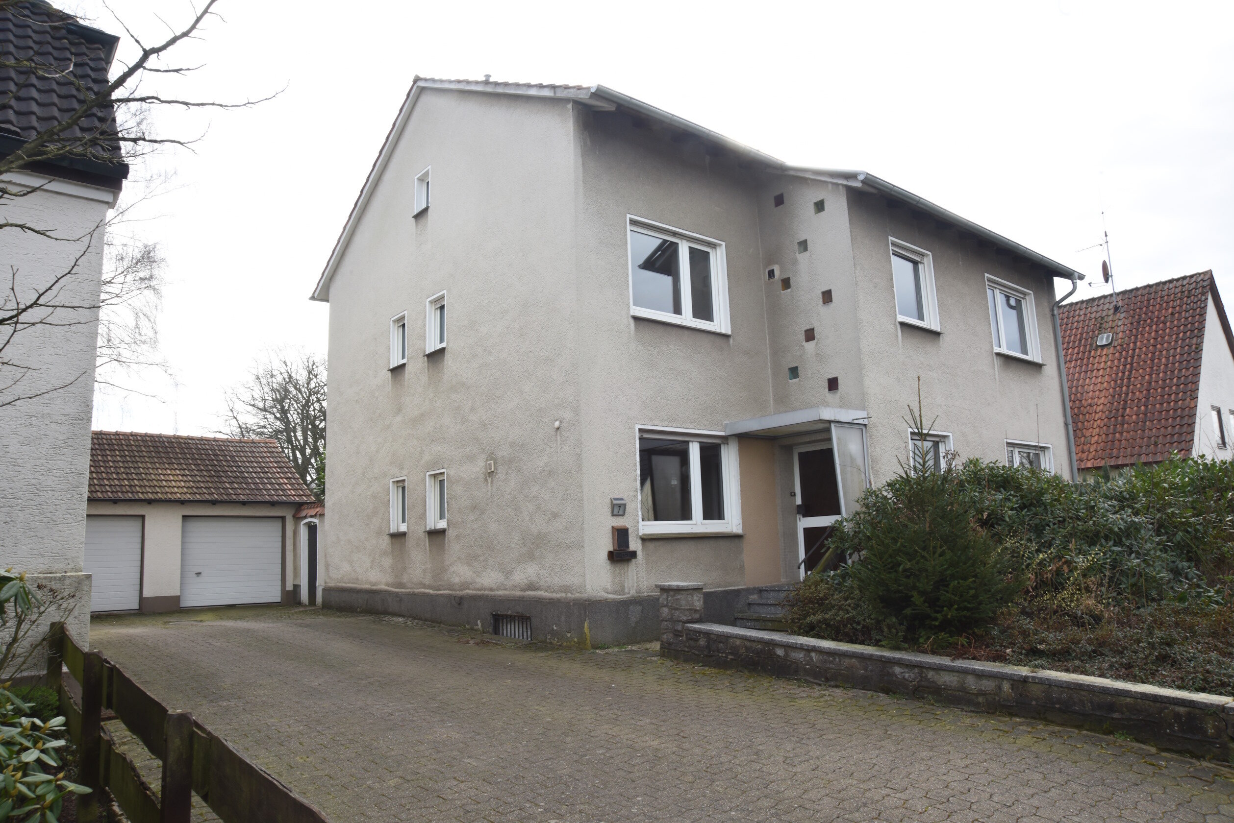 Haus zum Kauf 247.500 € 6 Zimmer 191,3 m²<br/>Wohnfläche 904 m²<br/>Grundstück ab sofort<br/>Verfügbarkeit Spenge Spenge 32139