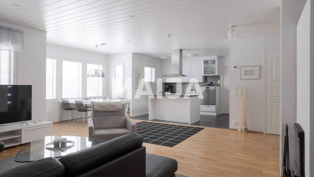 Einfamilienhaus zum Kauf 189.000 € 4 Zimmer 128,5 m² 1.138 m² Grundstück Pöllitie 1c Äänekoski 44150