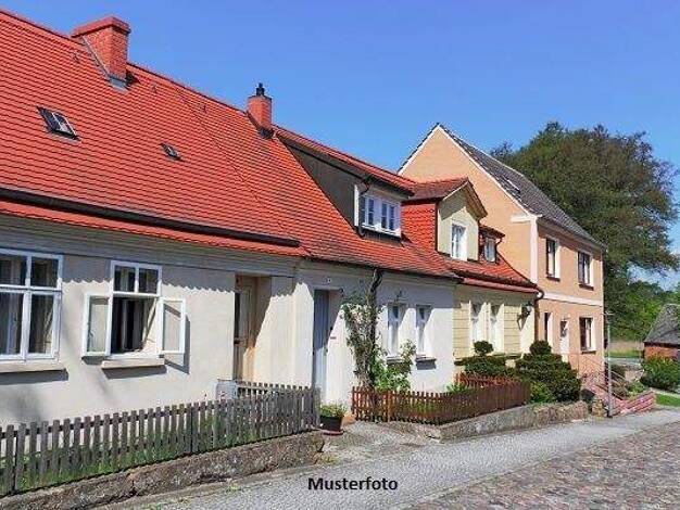 Reihenmittelhaus zum Kauf 93.000 € 1 Zimmer 82 m² 272 m² Grundstück Wehberg Lüdenscheid 58507