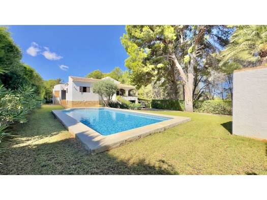 Chalet zum Kauf 790.000 € 6 Zimmer 225 m² 1.004 m² Grundstück Calle de la Orquídea 10 Xàbia / Jávea 03739