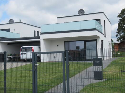 Einfamilienhaus zum Kauf - Erstbezug provisionsfrei 289.000 € 3 Zimmer 96 m² 300 m² Grundstück frei ab sofort Bernsteinsee Sassenburg 38524