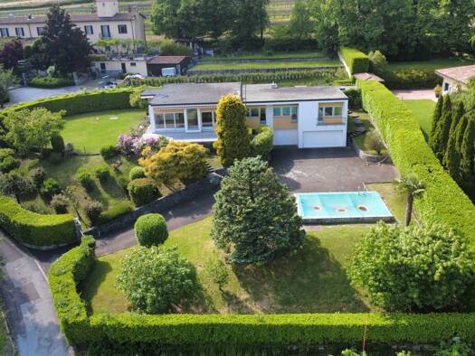Haus zum Kauf 1.850.000 CHF 6 Zimmer 250 m² 1.789 m² Grundstück Stabio 5266