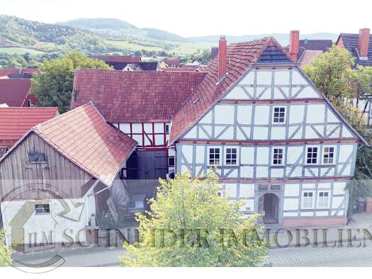 Mehrfamilienhaus zum Kauf als Kapitalanlage geeignet 248.000 € 9 Zimmer 250 m² 553 m² Grundstück Poststraße 7 Zierenberg Zierenberg 34289