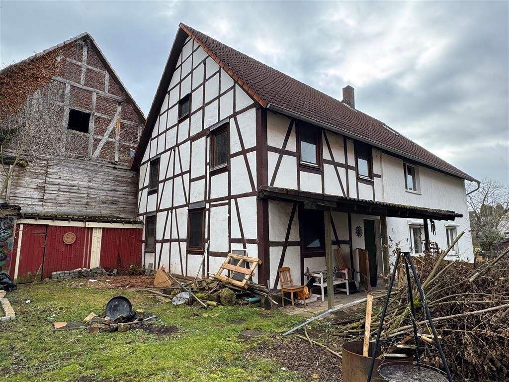 Immobilie in Twistetal - Günstig wohnen in Berndorf! 2-FH mit Ausbau-Potential im Dach! - Bild 2