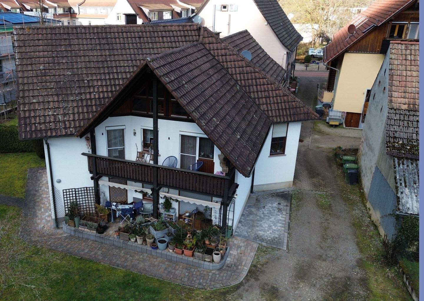 Immobilie in Ettenheim - Wohnen, wo andere Urlaub machen: Helle Maisonette mit  großzügiger Dachterrasse - Bild 1