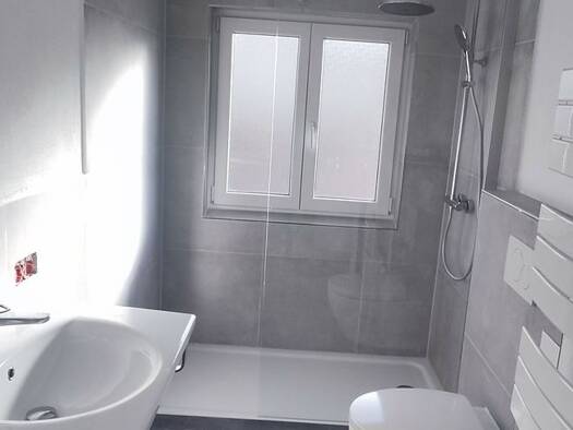 Wohnung zur Miete 800 € 3,5 Zimmer 94 m² Geschoss 1/2 frei ab 01.05.2026 Weilheim Weilheim an der Teck 73235