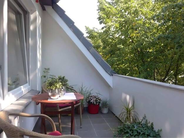 Studio zur Miete 440 € 1 Zimmer 37,8 m² 3. Geschoss frei ab 01.09.2026 Lindenstraße 31 Fähr-Lobbendorf Nord 28755