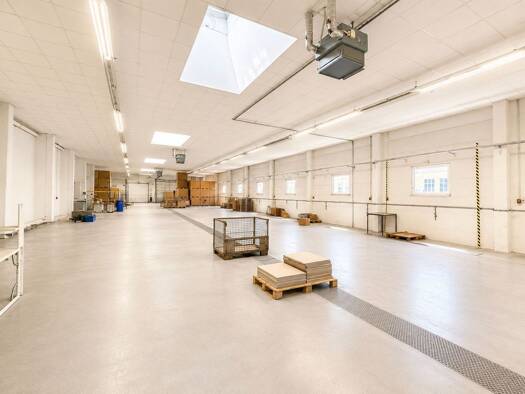 Lagerhalle zur Miete 3,50 € 730 m² Lagerfläche Gebersdorf Westliche Außenstadt 90449