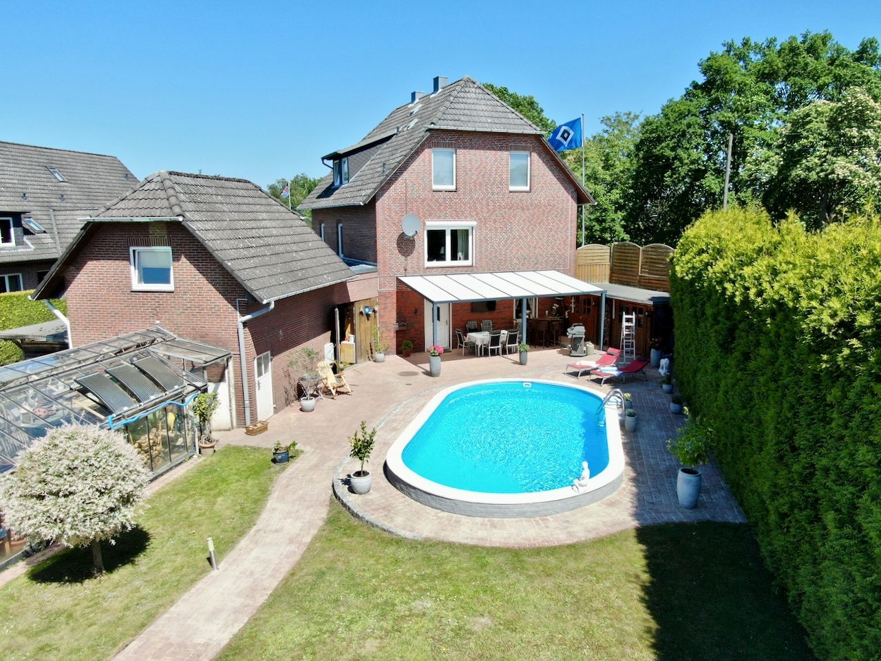 Einfamilienhaus zum Kauf provisionsfrei 895.000 € 9 Zimmer 230 m²<br/>Wohnfläche 2.424 m²<br/>Grundstück Neuengamme Hamburg 21039