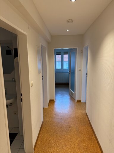 Wohnung zur Miete 683 € 2 Zimmer 68,2 m² Geschoss 3/3 Friedrich-Ebert-Straße 13 Kitzingen Kitzingen 97318