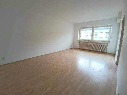 Wohnung zur Miete 370 € 1,5 Zimmer 36 m² 2. Geschoss frei ab sofort Claubergstr. 19-23 Dellviertel Duisburg 47051