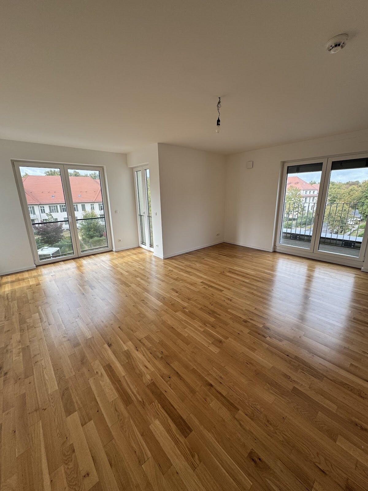 Wohnung zur Miete 1.480 € 2 Zimmer 95,5 m²<br/>Wohnfläche 3.<br/>Geschoss 01.12.2024<br/>Verfügbarkeit Röbellweg 10 Buch Berlin 13125