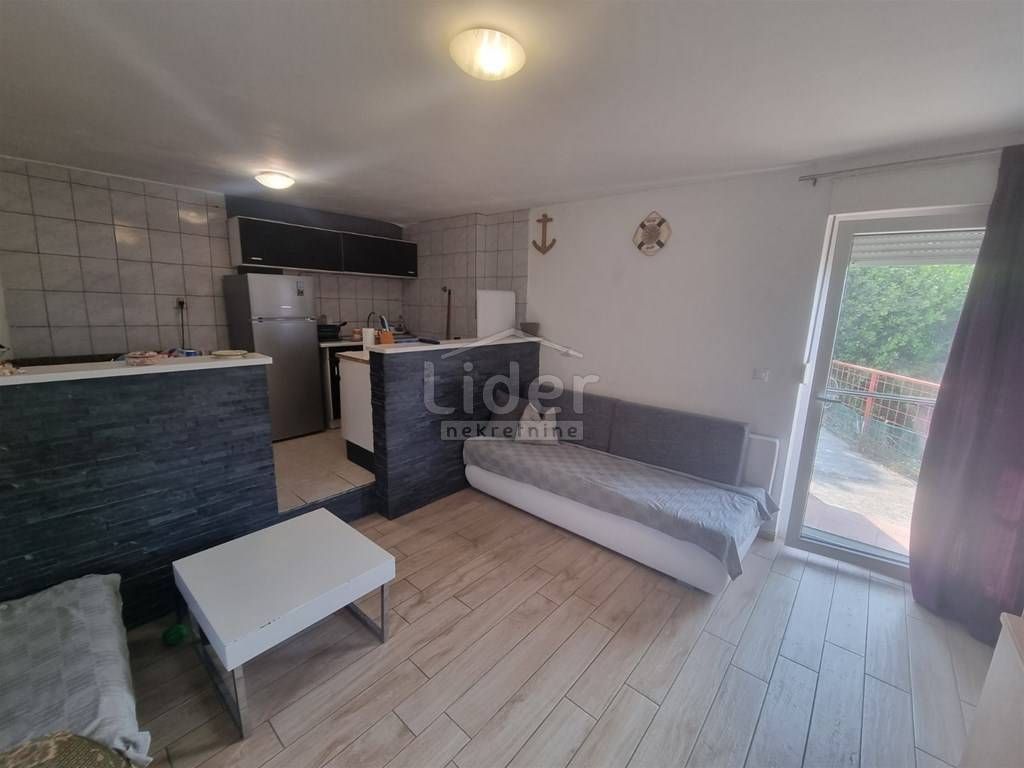 Haus zum Kauf 210.000 € 2 Zimmer 71 m²<br/>Wohnfläche 380 m²<br/>Grundstück Novi Vinodolski center