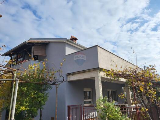 Einfamilienhaus zum Kauf 380.000 € 6 Zimmer 193 m² 650 m² Grundstück Marcana 52206