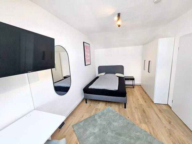 Studio zur Miete Wohnen auf Zeit 650 € 4 Zimmer 19 m² frei ab 01.03.2026 Uhlandstraße II 4.Og rechts Ostend Frankfurt am Main 60314