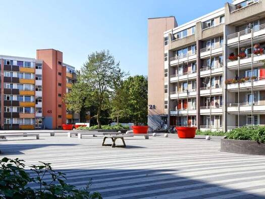Wohnung zur Miete nur mit Wohnberechtigungsschein 437 € 4 Zimmer 84,8 m² 3. Geschoss frei ab 01.06.2026 Bebelstraße 23 Stadtmitte Oberhausen 46049