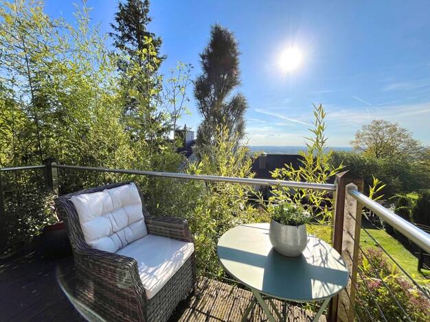 Wohnung zur Miete 900 € 2 Zimmer 90 m² Dachgeschoss Glashütten Glashütten 61479