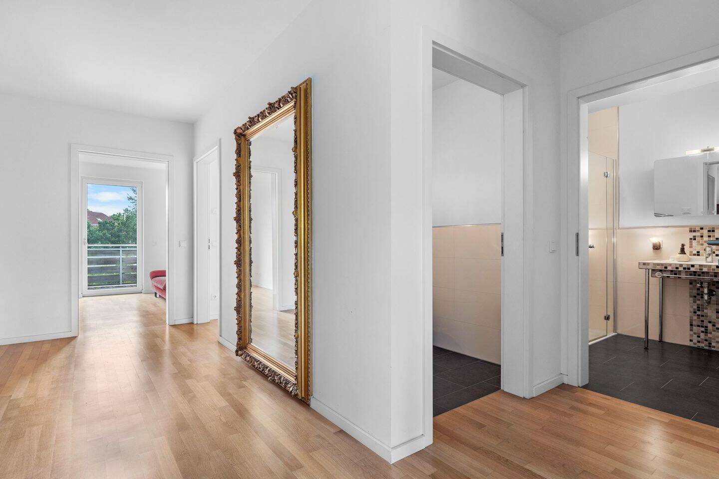 Property thumbnail 11