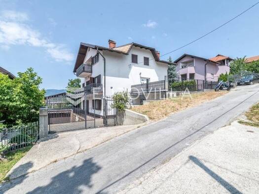 Haus zum Kauf 480.000 € 6 Zimmer 400 m² Oporovec Zagreb