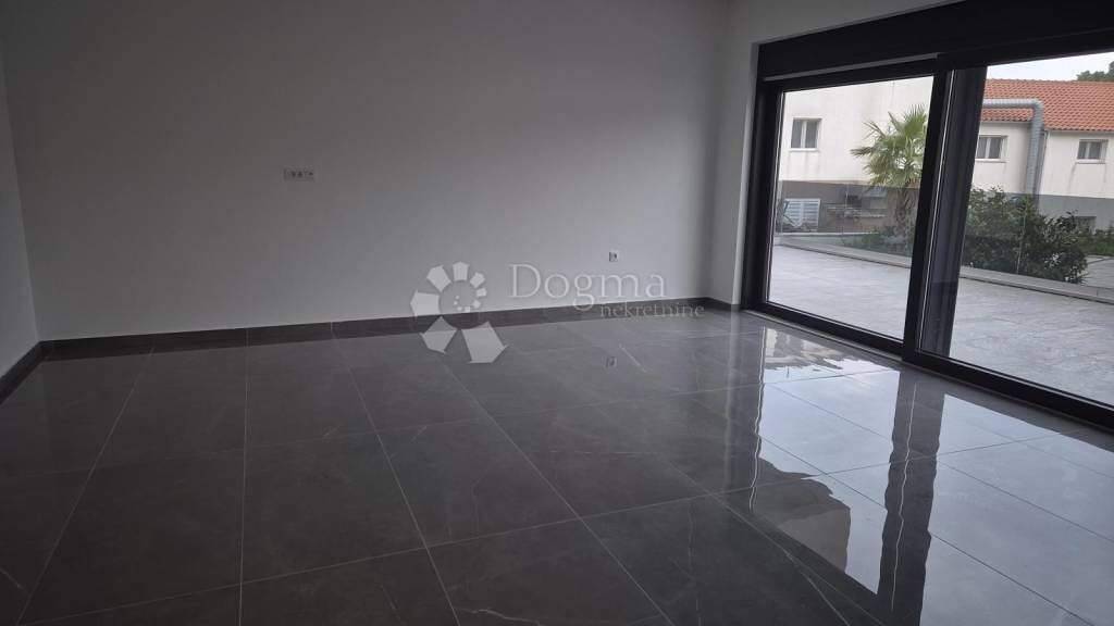 Wohnung zum Kauf 320.000 € 2 Zimmer 70 m² Tribunj