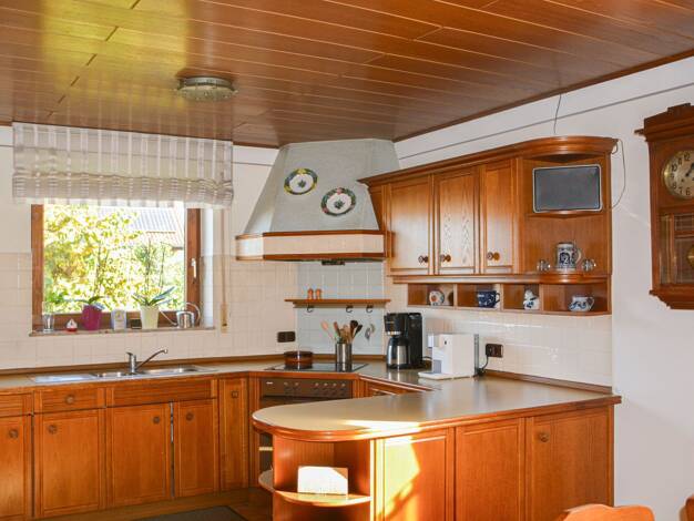 Mehrfamilienhaus zum Kauf 449.000 € 9 Zimmer 240 m² 917 m² Grundstück Megesheim 86750