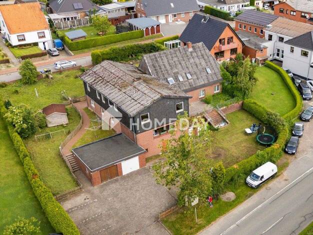 Mehrfamilienhaus zum Kauf 449.000 € 9 Zimmer 324 m² 1.813 m² Grundstück Ascheffel 24358
