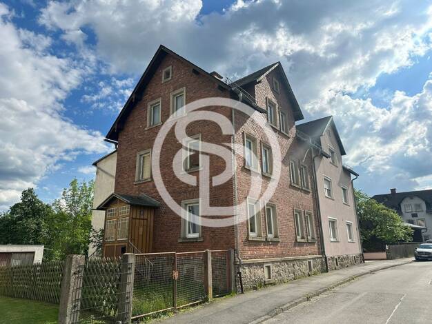 Einfamilienhaus zum Kauf 73.000 € 6 Zimmer 150 m² 616 m² Grundstück frei ab sofort Oberkotzau Oberkotzau 95145