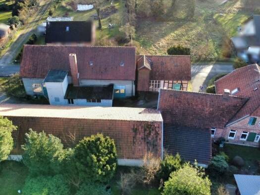 Einfamilienhaus zum Kauf 298.000 € 8 Zimmer 220 m² 2.319 m² Grundstück frei ab sofort Wieckenberg Wietze 29323