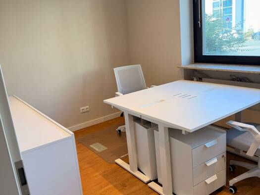 Bürofläche zur Miete provisionsfrei 340 € 2 Zimmer 21 m² Bürofläche Bierstadt Wiesbaden 65191