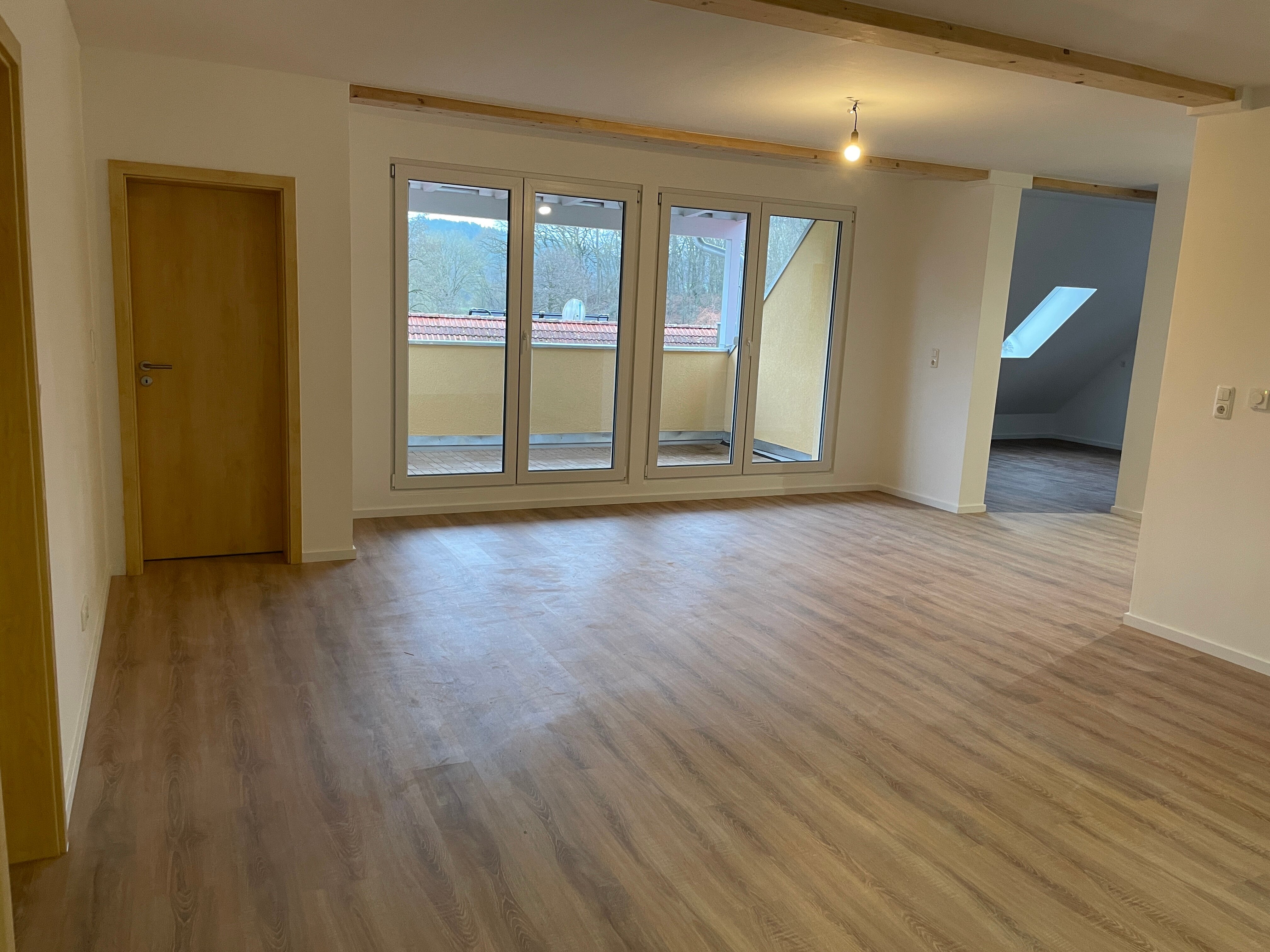 Wohnung zur Miete 1.200 € 3,5 Zimmer 120 m²<br/>Wohnfläche 2.<br/>Geschoss ab sofort<br/>Verfügbarkeit Hirtenweg 5 Rügland Rügland 91622