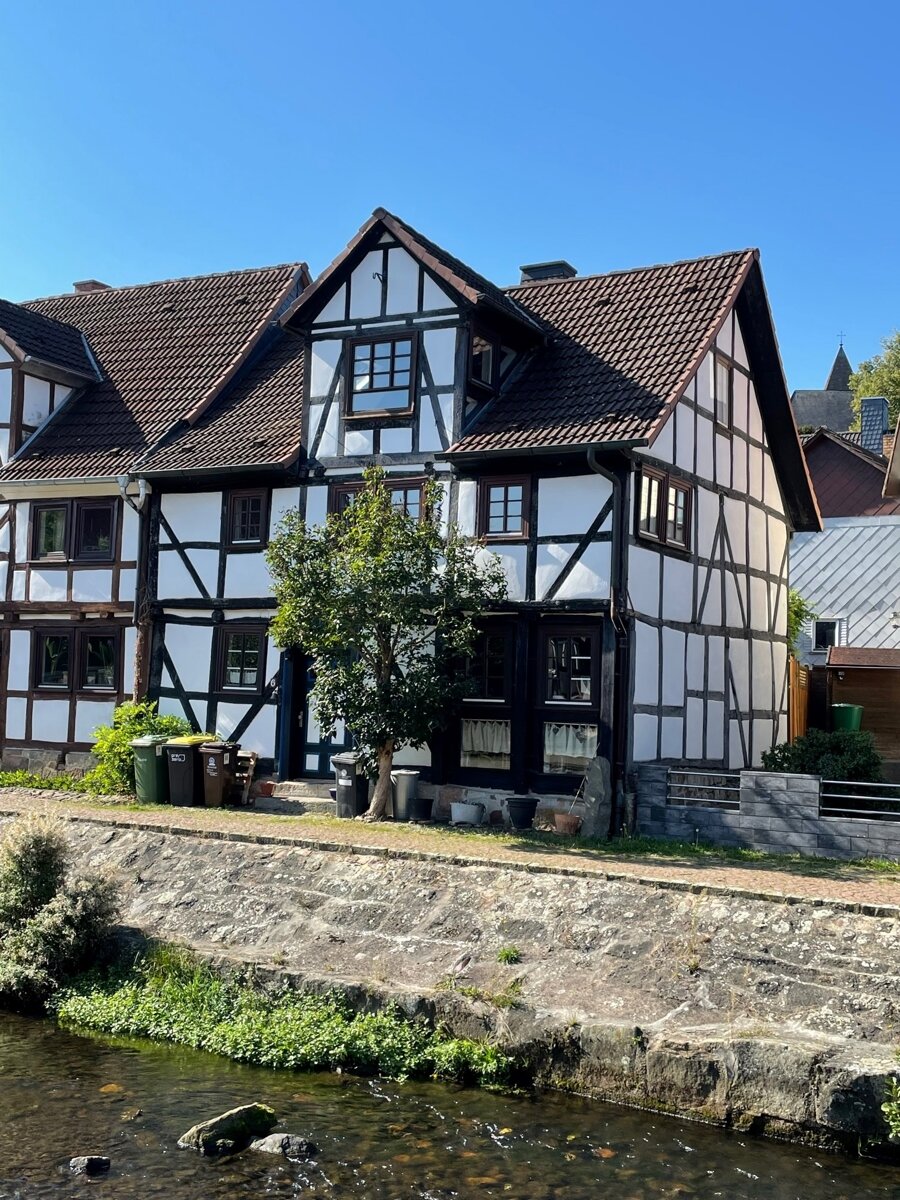 Einfamilienhaus zum Kauf 239.000 € 4 Zimmer 139 m²<br/>Wohnfläche 148 m²<br/>Grundstück An der Losse 6 Oberkaufungen Kaufungen 34260