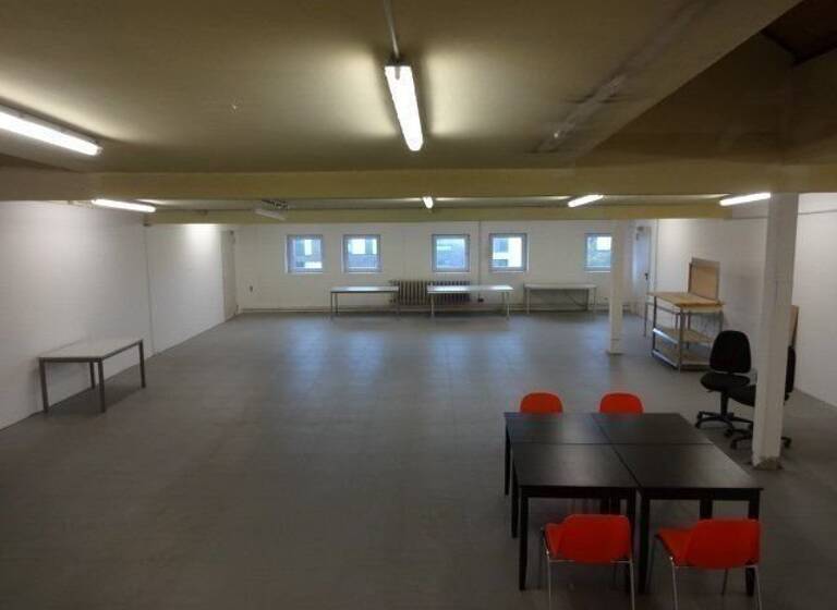 Lagerhalle zur Miete 300 m²<br/>Lagerfläche von 300 m² bis 300 m²<br/>Teilbarkeit Barmbek-Süd Hamburg 22089