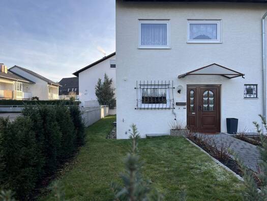 Doppelhaushälfte zum Kauf 495.000 € 5,5 Zimmer 106 m² 233 m² Grundstück frei ab 01.01.2026 Aidlingen 71134