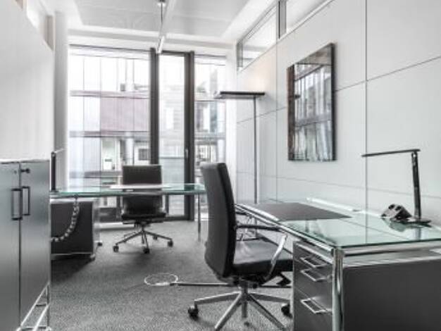 Bürofläche zur Miete provisionsfrei 2.929 € 50 m² Bürofläche teilbar von 10 m² bis 50 m² Maximilianstraße 13 Altstadt-Lehel München 80538