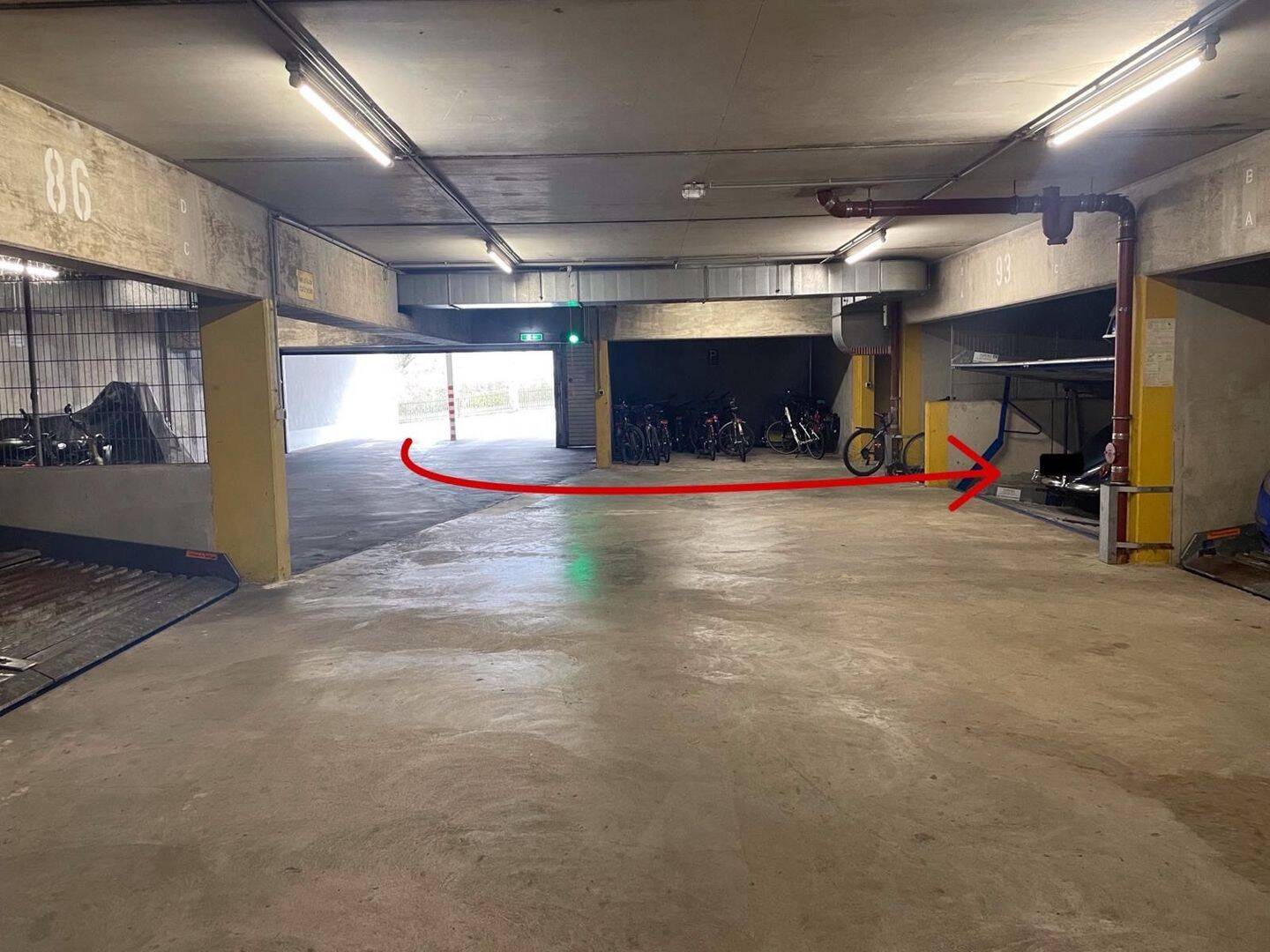 Tiefgarage zur Miete - Ansicht 2