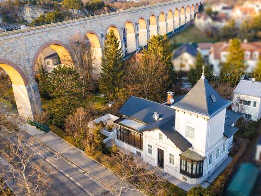 Villa zum Kauf 2.199.000 € 12 Zimmer 363 m² 1.895 m² Grundstück Baden 2500