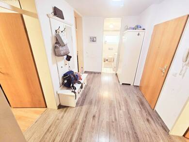 Wohnung zur Miete 728 € 3 Zimmer 69,3 m² Geschoss EG/2 frei ab 01.08.2025 Großschwarzenlohe Wendelstein 90530