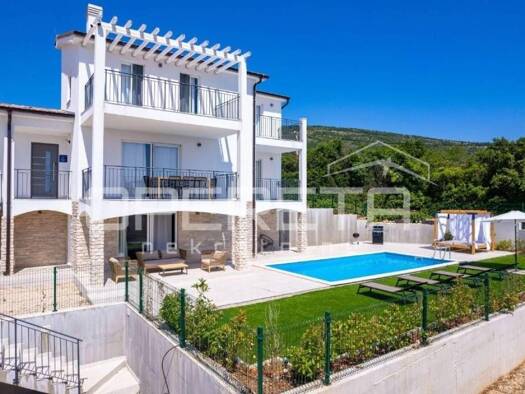 Haus zum Kauf 594.000 € 6 Zimmer 177 m² Raša