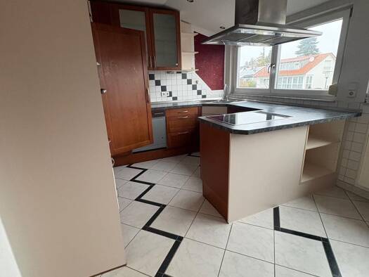 Wohnung zur Miete 880 € 4 Zimmer 95 m² Geschoss 1/2 Rosenberg 73494