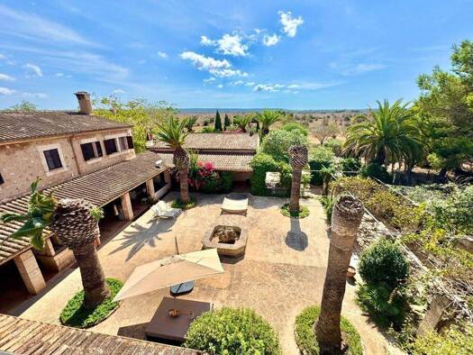 Landhaus zum Kauf 2.430.000 € 520 m² 15.628 m² Grundstück Campos 07630