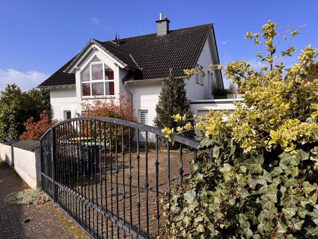 Einfamilienhaus zum Kauf 479.000 € 4 Zimmer 165 m² 804 m² Grundstück Wiebelskirchen Neunkirchen/Saar 66540