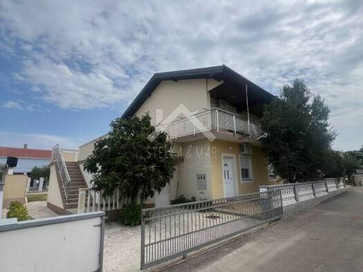 Haus zum Kauf 430.000 € 10 Zimmer 360 m² Vrsi