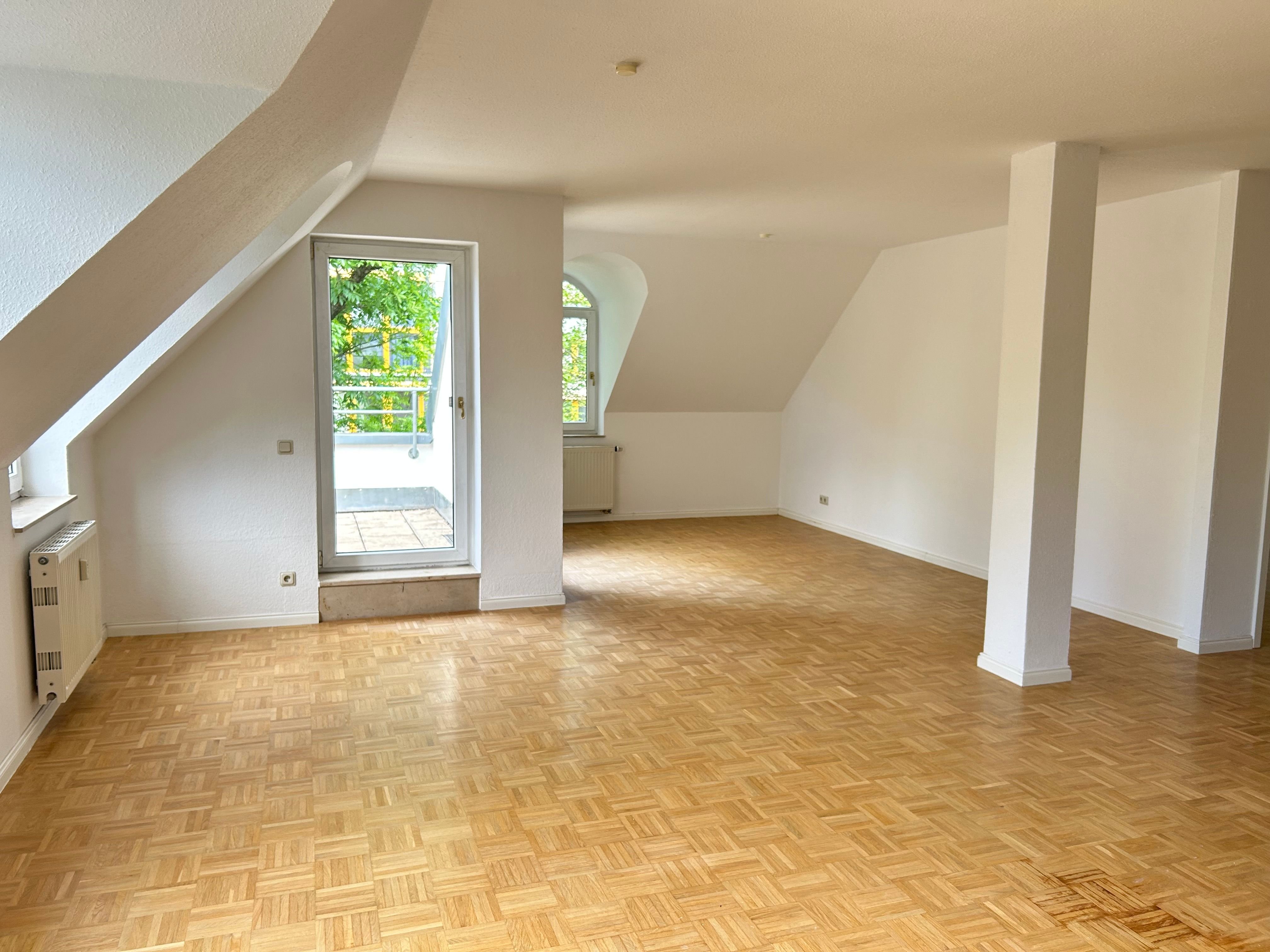 Wohnung zur Miete 570 € 2 Zimmer 75 m²<br/>Wohnfläche 3.<br/>Geschoss ab sofort<br/>Verfügbarkeit Parkstraße 34 Kapellenberg 814 Chemnitz 09120