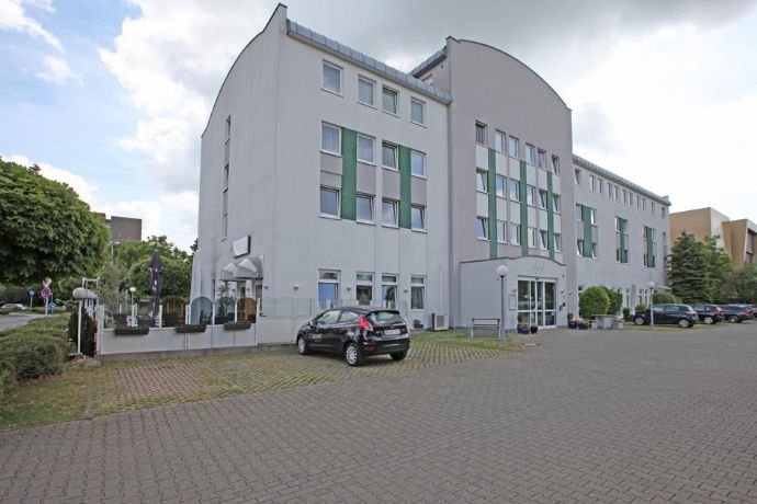 Bürogebäude zum Kauf als Kapitalanlage geeignet 1.800.000 € 36 Zimmer 3.144 m²<br/>Grundstück Zaunswinkel Monheim am Rhein 40789