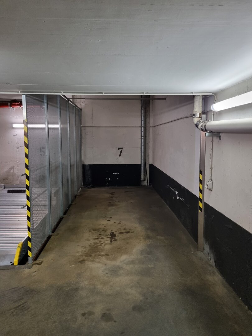 Garage/Stellplatz zur Miete 82,50 € Wien 1170