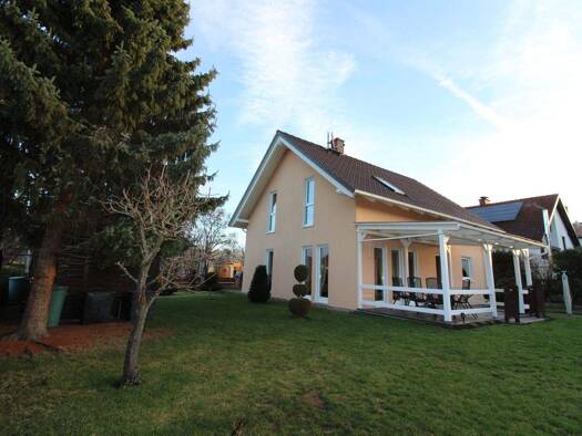 Einfamilienhaus zum Kauf 325.000 € 4 Zimmer 120 m² 857 m² Grundstück Waltershausen 99880