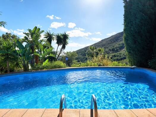 Haus zum Kauf 695.000 € 152 m² 11.663 m² Grundstück Estepona 29680