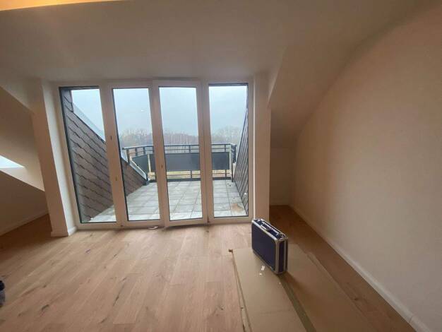 Studio zur Miete 950 € 2 Zimmer 78,5 m² 3. Geschoss frei ab 01.05.2026 Bernau Bernau bei Berlin 16321